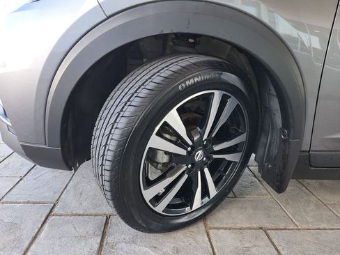 Certified 2020 Nissan Kicks SR image 31