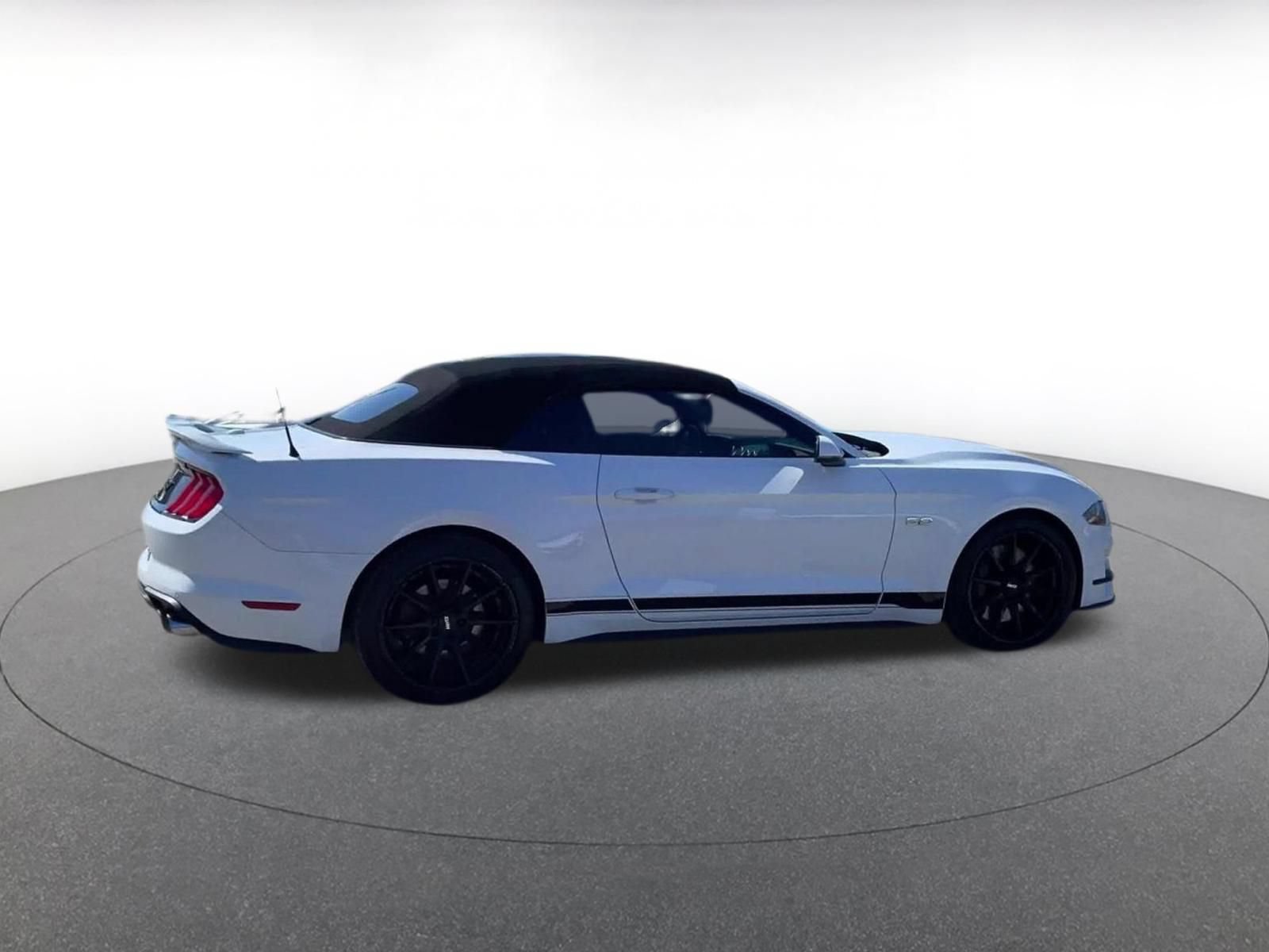 Used 2022 Ford Mustang GT Premium w/ GT Performance Package RWD image 14
