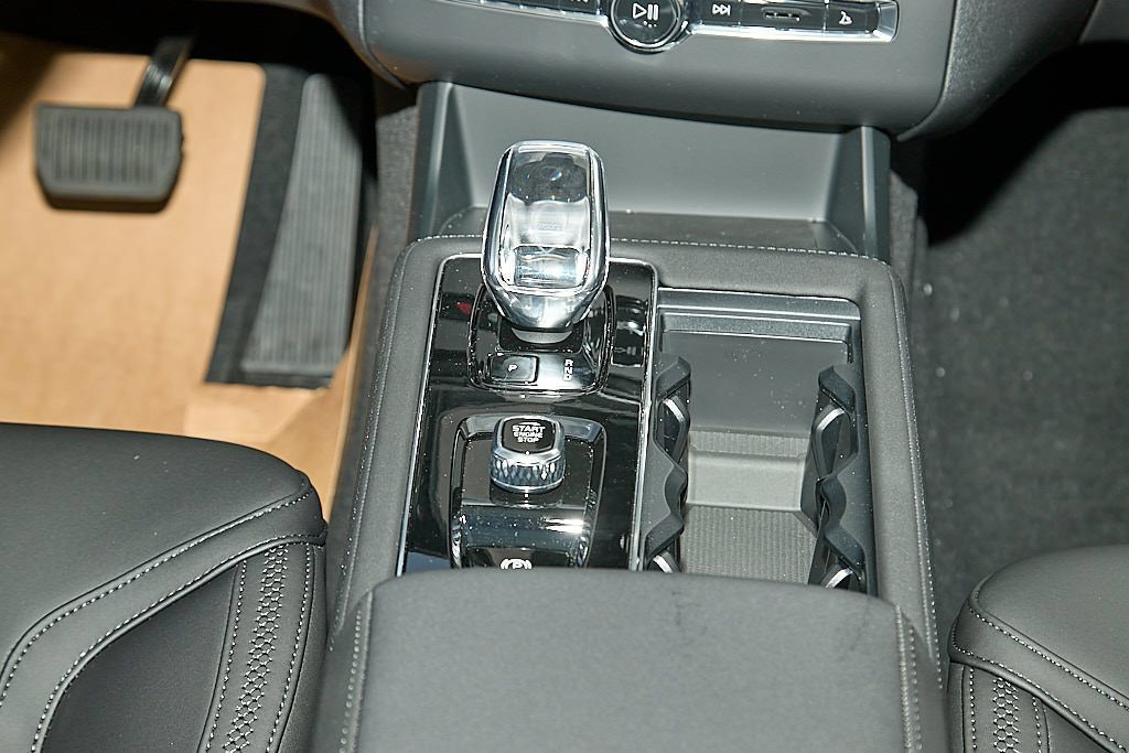 New 2026 Volvo XC90 T8 Plus w/ Protection Package AWD/4WD image 29