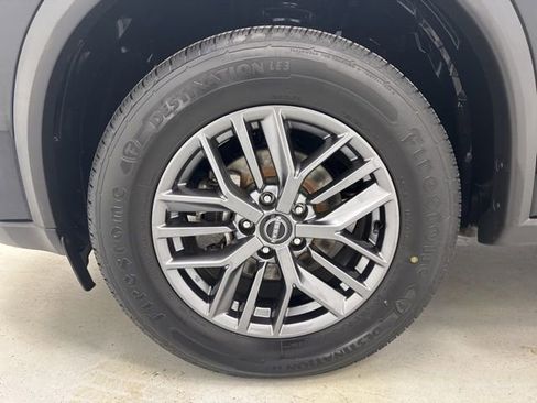 Used 2024 Nissan Rogue S AWD/4WD image 33