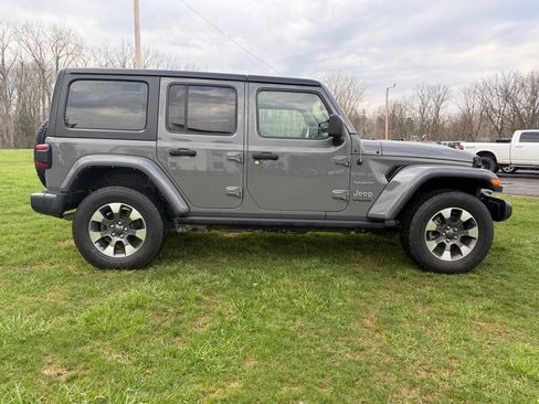 Used 2021 Jeep Wrangler Unlimited Sahara w/ Uconnect 4C Nav & Sound Group AWD/4WD image 2