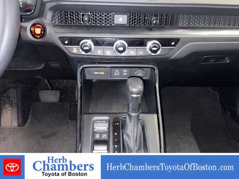 Used 2024 Honda CR-V EX image 16
