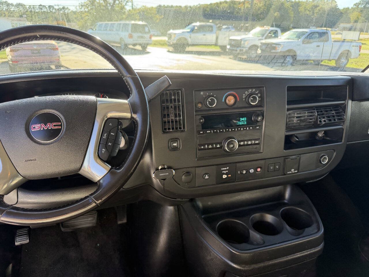 Used 2019 GMC Savana 3500 LT w/ LT Preferred Equipment Group RWD image 13
