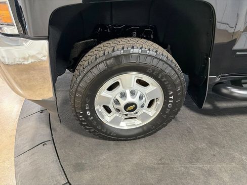 Used 2017 Chevrolet Silverado 2500 LT AWD/4WD image 34
