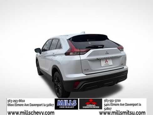 Used 2024 Mitsubishi Eclipse Cross LE AWD/4WD image 3