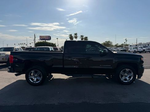 Used 2019 Chevrolet Silverado 1500 Custom w/ Custom Convenience Package RWD image 11