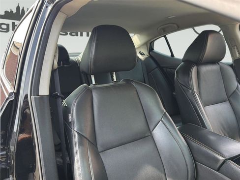 Used 2021 Nissan Maxima 3.5 SV w/ Floor Mat Group FWD image 27