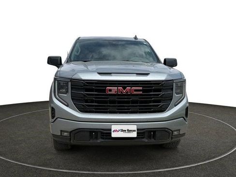 Used 2025 GMC Sierra 1500 Elevation AWD/4WD image 9