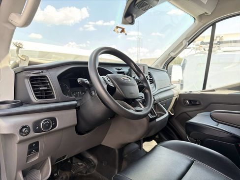Used 2023 Ford Transit 250 Medium Roof w/ Load Area Protection Package RWD image 4