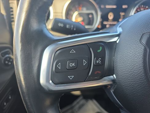 Used 2020 Jeep Wrangler Unlimited Sahara image 31