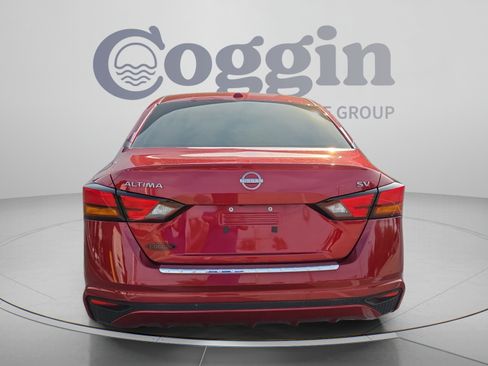 Used 2023 Nissan Altima 2.5 SV FWD image 4
