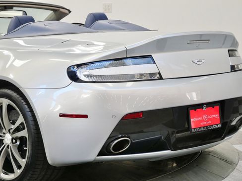 Used 2017 Aston Martin V12 Vantage S image 57