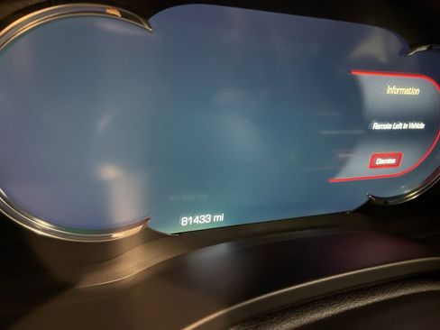 Used 2019 Cadillac Escalade Premium Luxury image 10