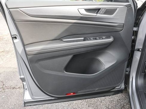 New 2026 Volkswagen Atlas Cross Sport SE image 31