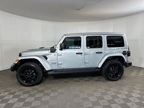 Used 2023 Jeep Wrangler Unlimited Sahara w/ Cold Weather Group image 6