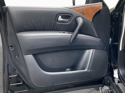 Used 2023 Nissan Armada SL w/ Captain's Chairs Package RWD image 24