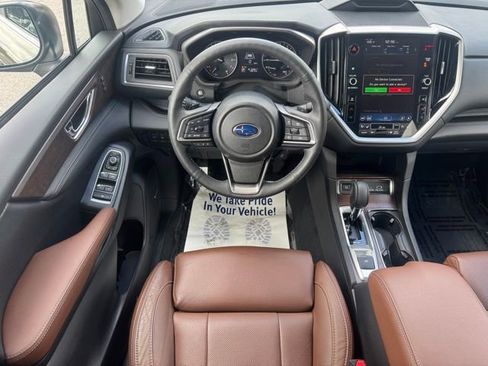 Used 2025 Subaru Ascent Touring AWD/4WD image 19