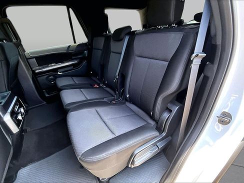 Used 2019 Ford Expedition XLT RWD image 20