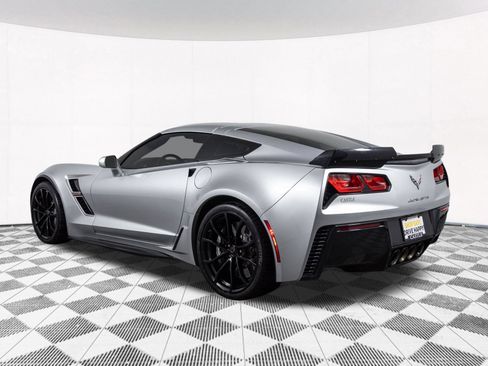 Used 2018 Chevrolet Corvette Grand Sport w/ Z07 Performance Package RWD image 17