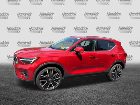 Certified 2024 Volvo XC40 B5 Ultimate w/ Protection Package Premier AWD/4WD image 45