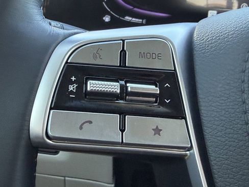 Certified 2025 Kia Telluride EX w/ EX Captain's Chair Package FWD image 30