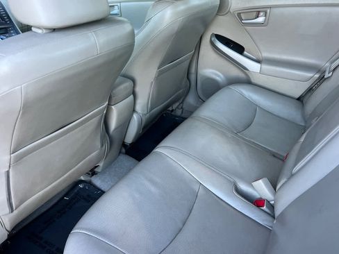 Used 2010 Toyota Prius Five image 4