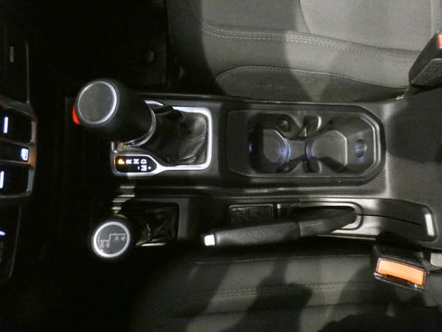 Used 2022 RAM 1500 Big Horn image 16