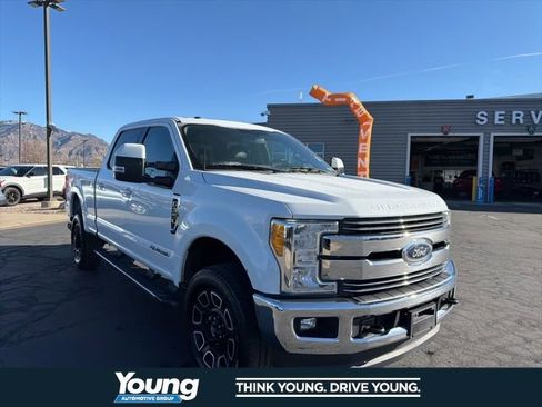 Used 2017 Ford F350 Lariat AWD/4WD image 6