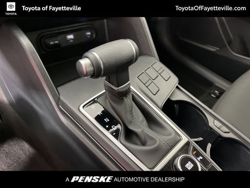 Used 2025 Kia Sportage LX image 29