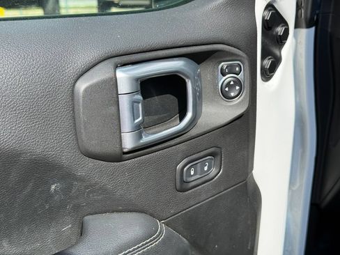 Used 2020 Jeep Gladiator Rubicon AWD/4WD image 13