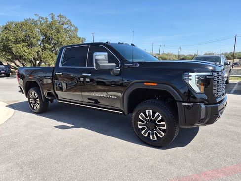 Used 2025 GMC Sierra 2500 Denali Ultimate image 1