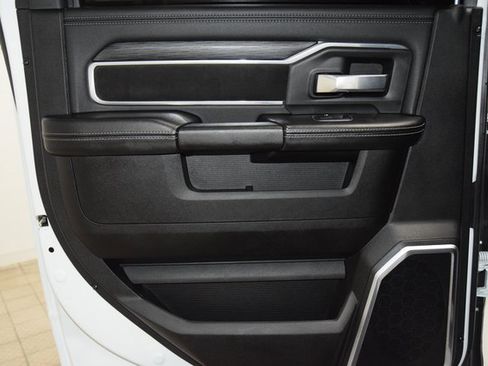 Used 2023 RAM 2500 Laramie w/ Night Edition image 45