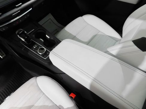 Used 2024 Cadillac XT4 Sport image 72