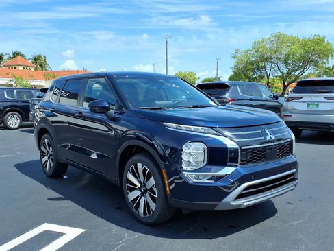 New 2026 Mitsubishi Outlander SE FWD image 10