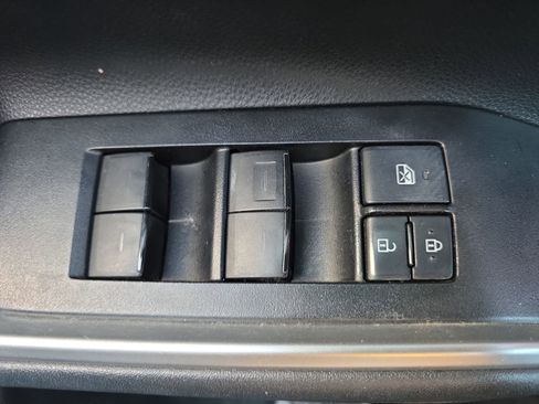 Used 2021 Toyota Highlander XSE image 27