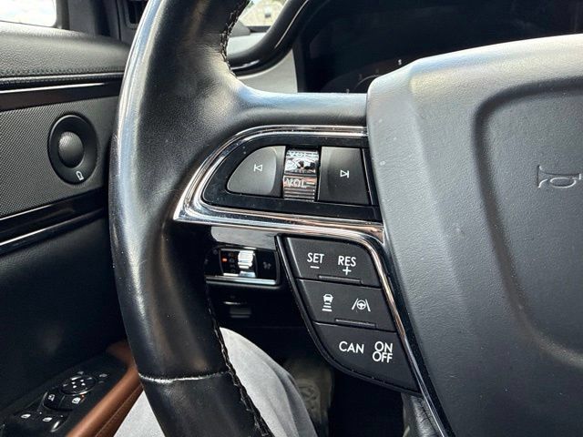 Used 2023 Lincoln Nautilus Reserve w/ Equipment Group 201A AWD/4WD image 24