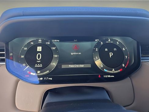 Used 2025 Land Rover Range Rover Sport Dynamic SE image 21