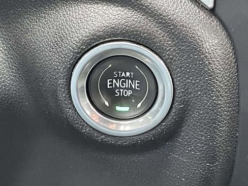 Used 2020 GMC Sierra 1500 Elevation w/ Elevation Value Package image 24