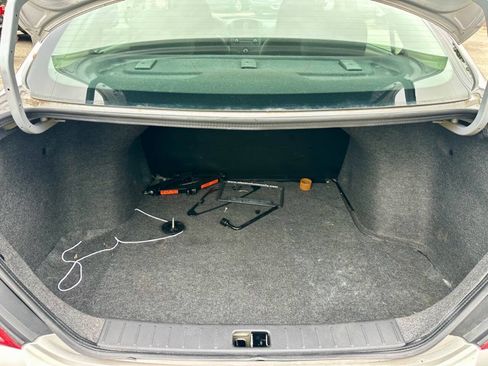 Used 2017 Nissan Versa S Plus image 14