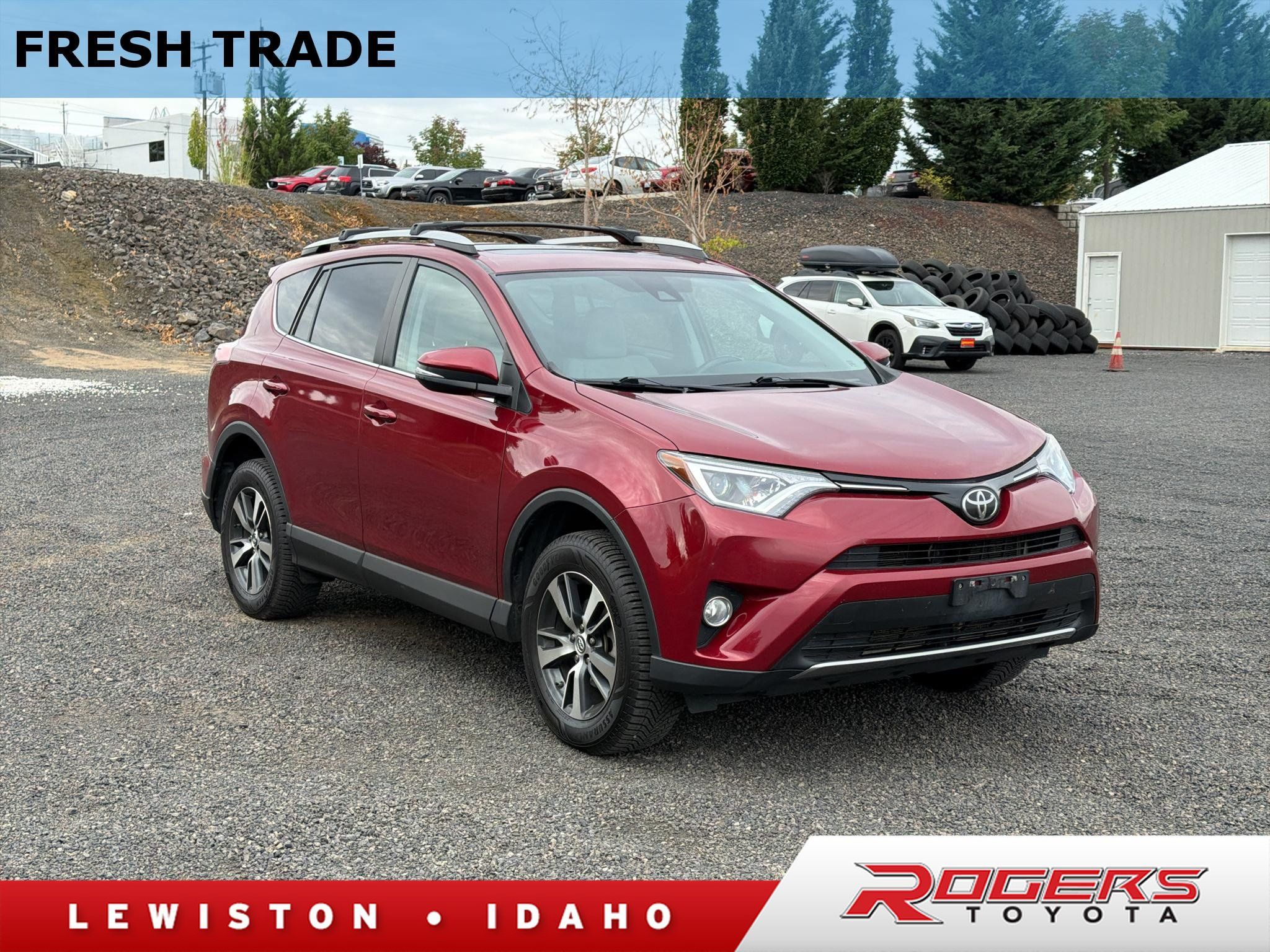 Certified 2018 Toyota RAV4 XLE AWD/4WD image 1