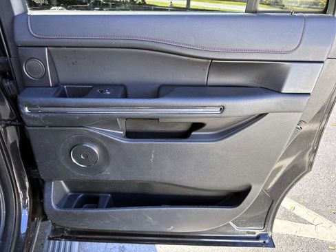 Used 2024 Ford Expedition Max Limited image 17