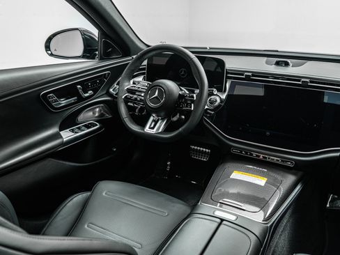 Used 2026 Mercedes-Benz E 53 AMG e 4MATIC Sedan image 29