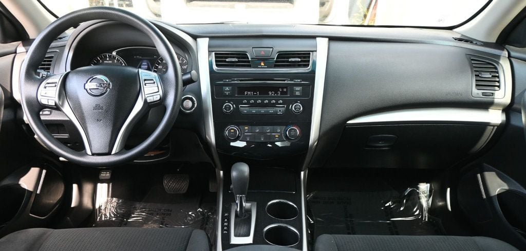 Used 2014 Nissan Altima 2.5 S FWD image 11