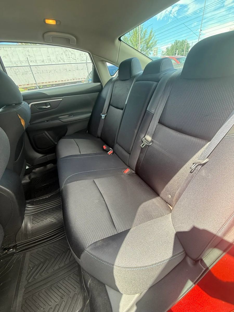 Used 2016 Nissan Altima 2.5 SR FWD image 10