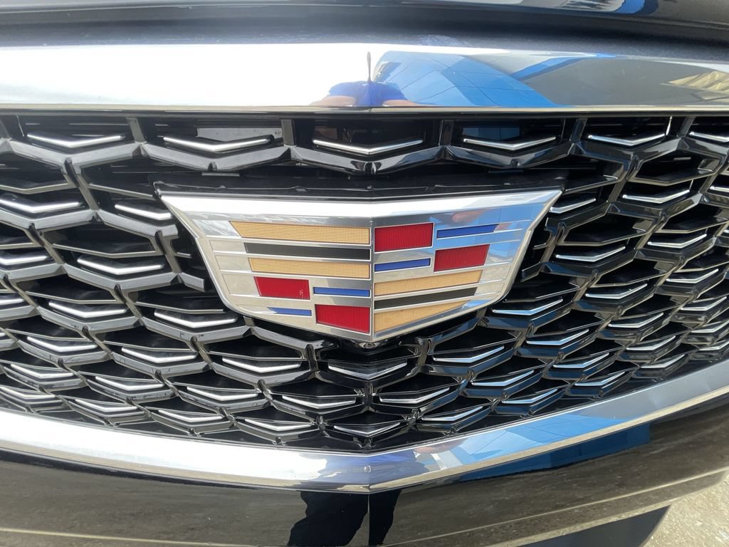 Certified 2025 Cadillac XT4 Premium Luxury FWD image 31