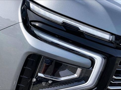 New 2026 Chevrolet Tahoe High Country AWD/4WD image 15