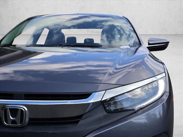 Used 2017 Honda Civic Touring image 2
