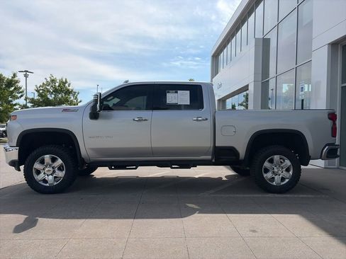 Used 2023 Chevrolet Silverado 2500 LTZ w/ LTZ Convenience Package AWD/4WD image 4