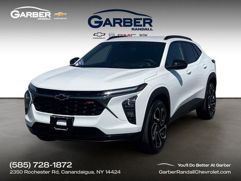 Used 2025 Chevrolet Trax RS w/ Driver Confidence Package FWD image 1