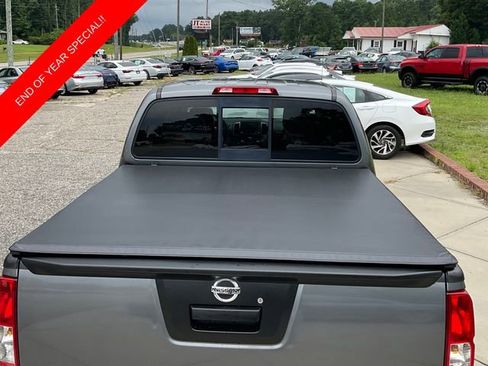 Used 2019 Nissan Frontier SL image 7
